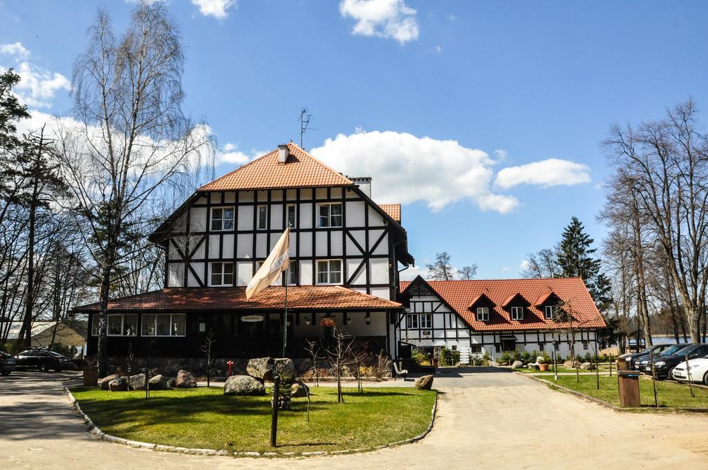 Jablon Lake Resort Пиш Екстериор снимка