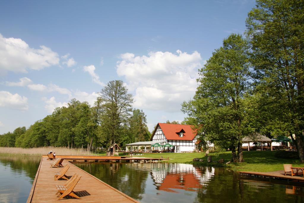 Jablon Lake Resort Пиш Екстериор снимка